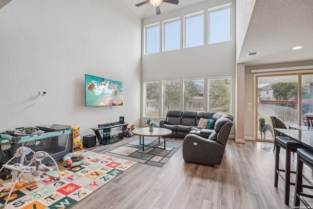 2243 TIPTOP LN, San Antonio, TX 78253