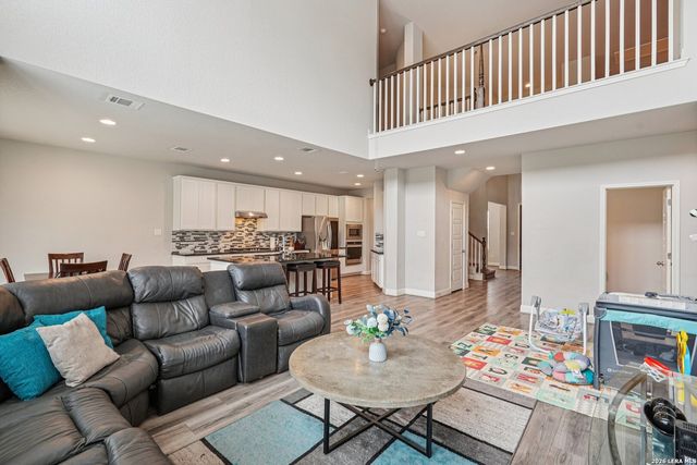 2243 TIPTOP LN, San Antonio, TX 78253