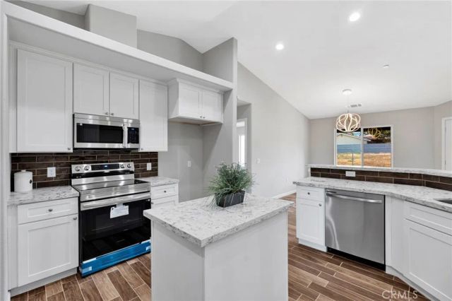 17995 Seaforth Street, Hesperia, CA 92345