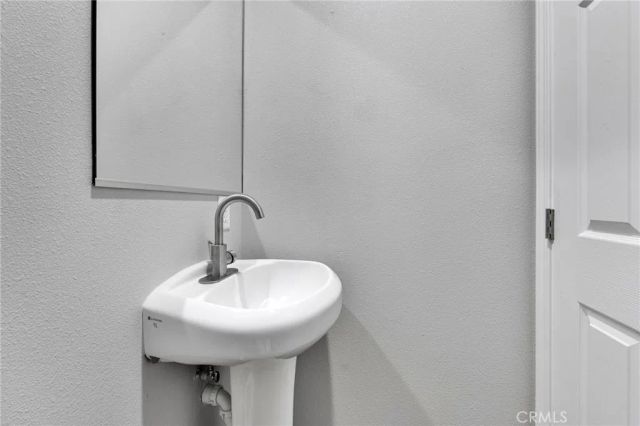 17995 Seaforth Street, Hesperia, CA 92345