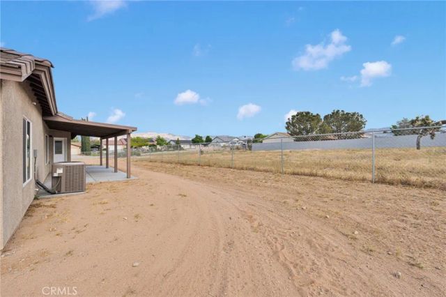 17995 Seaforth Street, Hesperia, CA 92345