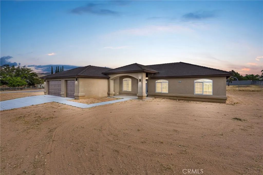 17995 Seaforth Street, Hesperia, CA 92345