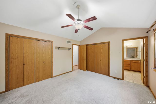 6022 W RIDGECREST Circle, Peoria, IL 61615