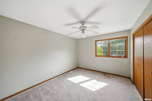 6022 W RIDGECREST Circle, Peoria, IL 61615