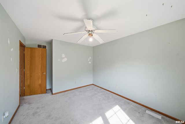 6022 W RIDGECREST Circle, Peoria, IL 61615