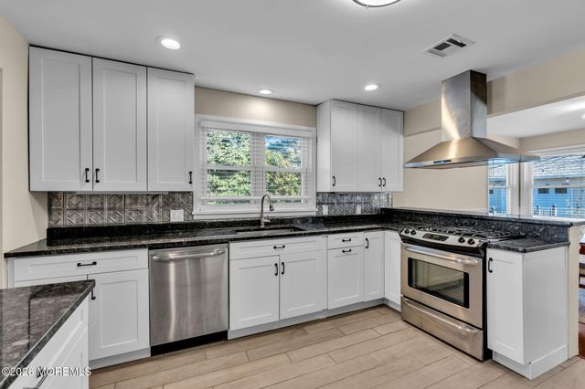 40 Willow Drive, Little Silver, NJ 07739