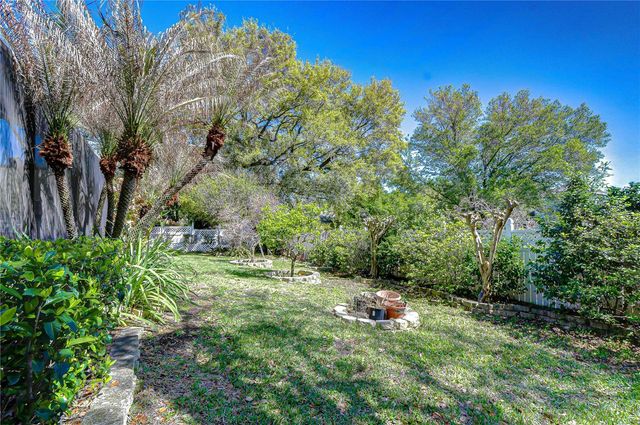 1121 SPLIT SILK STREET, Valrico, FL 33594