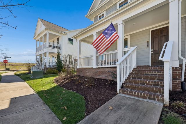3477 Milford Dr, Thompsons Station, TN 37179