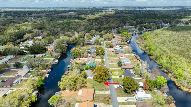 27727 LOIS DRIVE, Tavares, FL 32778