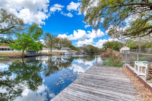 27727 LOIS DRIVE, Tavares, FL 32778