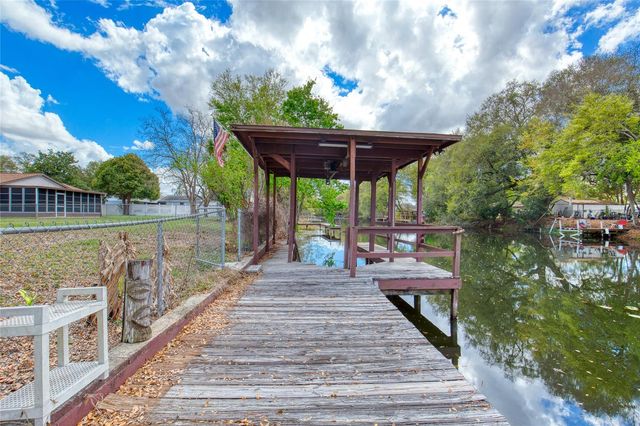 27727 LOIS DRIVE, Tavares, FL 32778