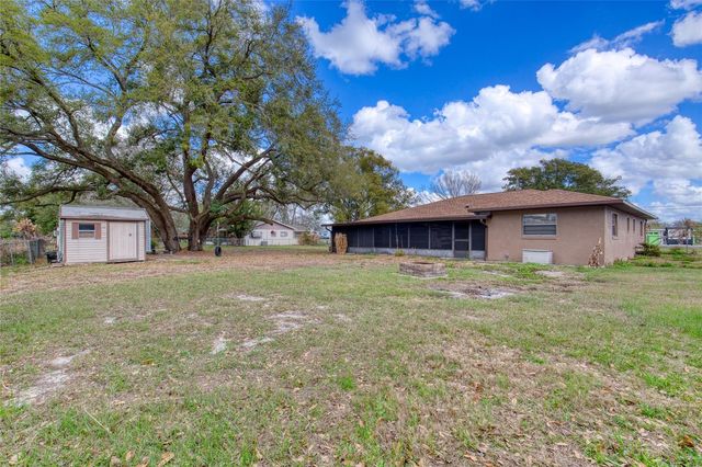 27727 LOIS DRIVE, Tavares, FL 32778
