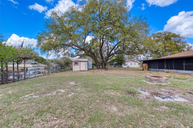 27727 LOIS DRIVE, Tavares, FL 32778