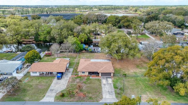 27727 LOIS DRIVE, Tavares, FL 32778