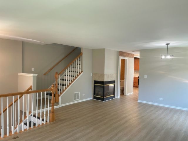 955 EMERALD Drive, Pingree Grove, IL 60140