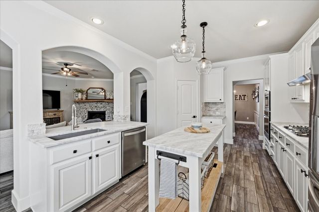 10320 Flat Creek Trail, Mckinney, TX 75072