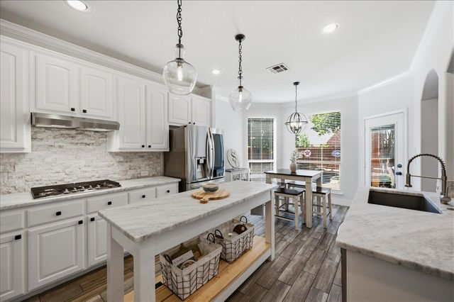 10320 Flat Creek Trail, Mckinney, TX 75072