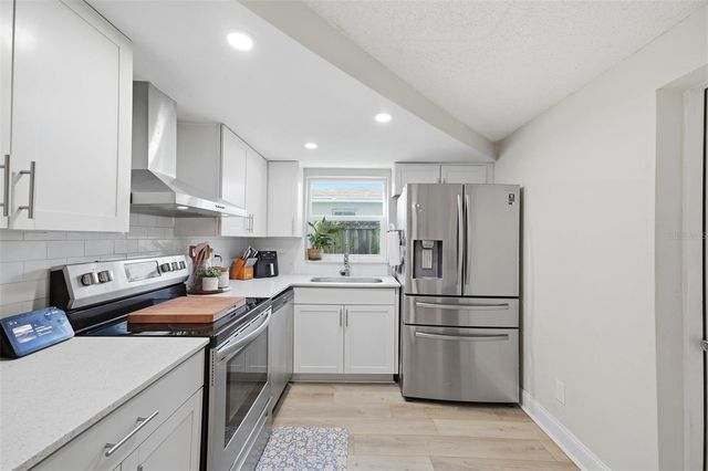 10025 SLEEPY HOLLOW LANE, Port Richey, FL 34668