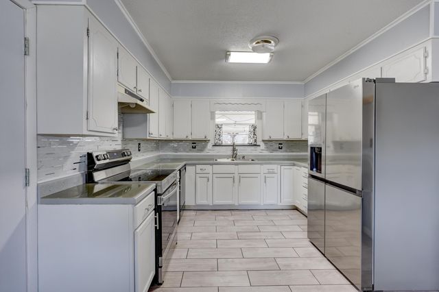 1015 Quail Creek Drive, Miami, OK 74354