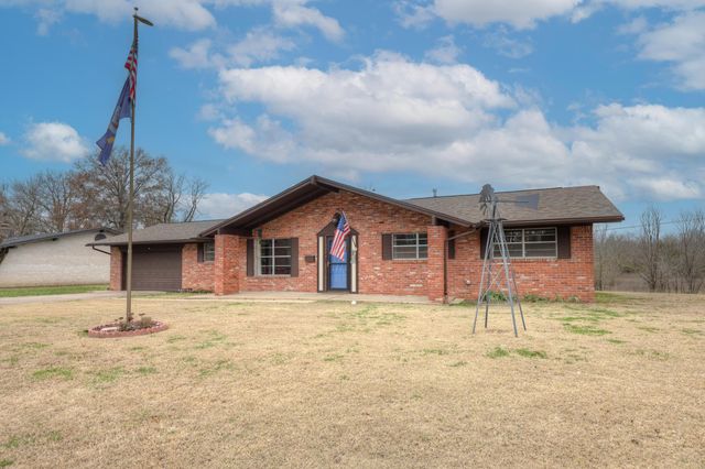 1015 Quail Creek Drive, Miami, OK 74354