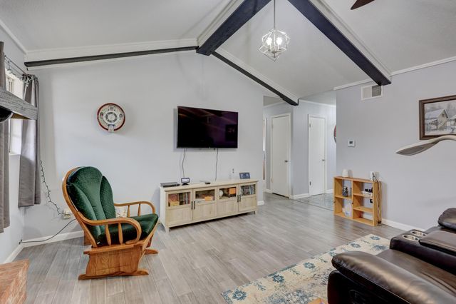 1015 Quail Creek Drive, Miami, OK 74354