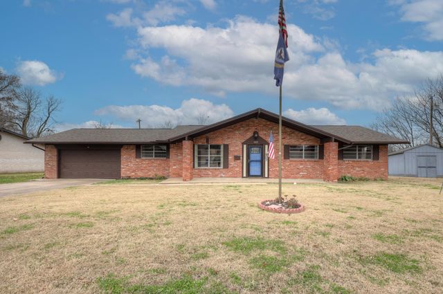 1015 Quail Creek Drive, Miami, OK 74354