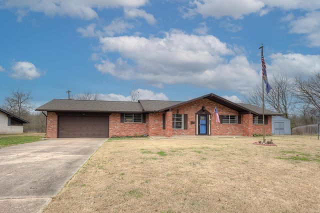 1015 Quail Creek Drive, Miami, OK 74354