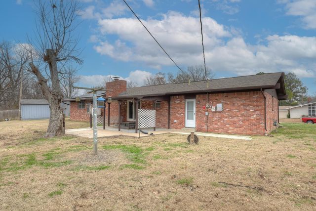 1015 Quail Creek Drive, Miami, OK 74354