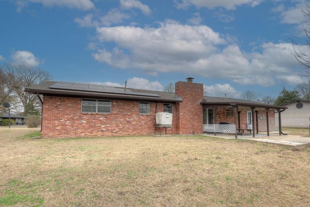 1015 Quail Creek Drive, Miami, OK 74354