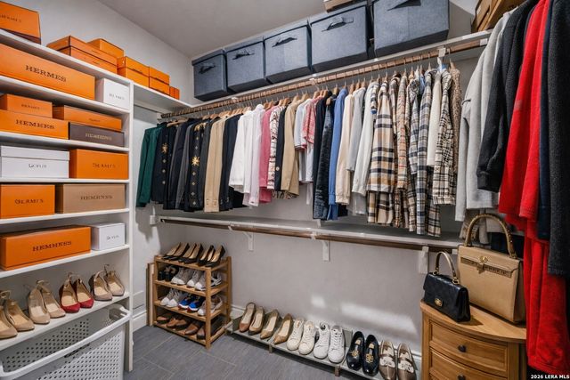 380 Abrego Lake, Floresville, TX 78114