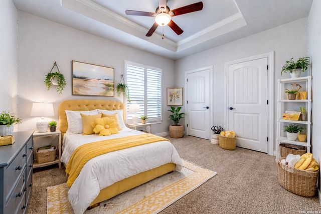 380 Abrego Lake, Floresville, TX 78114