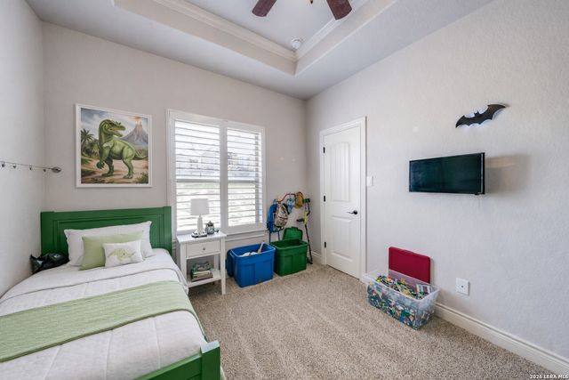 380 Abrego Lake, Floresville, TX 78114