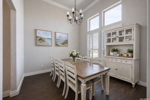 380 Abrego Lake, Floresville, TX 78114