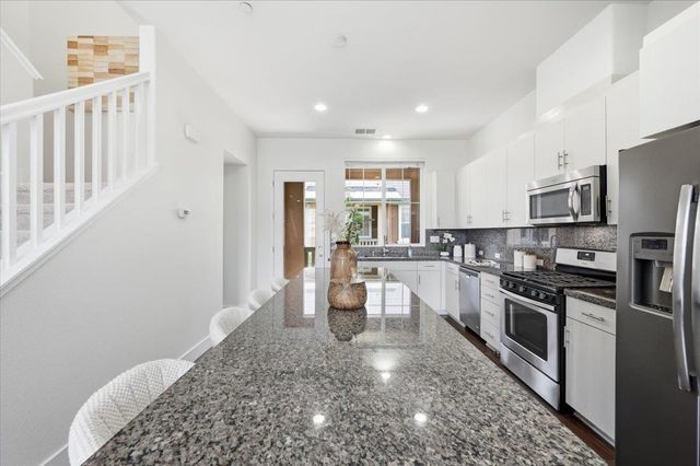 37818 Taro Terrace, Newark, CA 94560