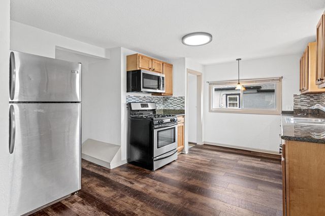 920 8th Avenue S, South Saint Paul, MN 55075