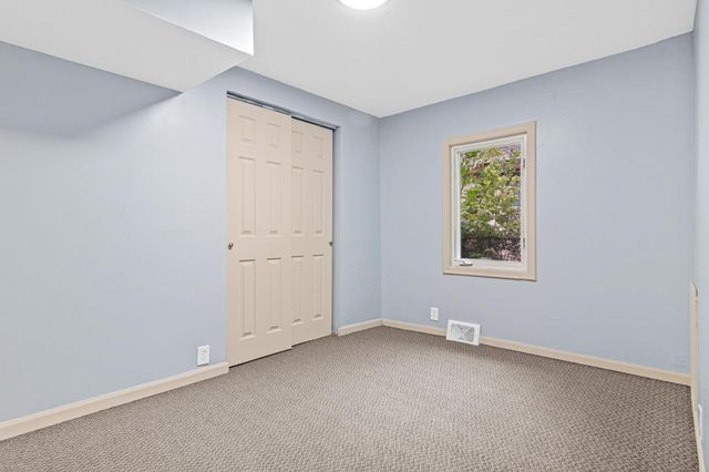 920 8th Avenue S, South Saint Paul, MN 55075
