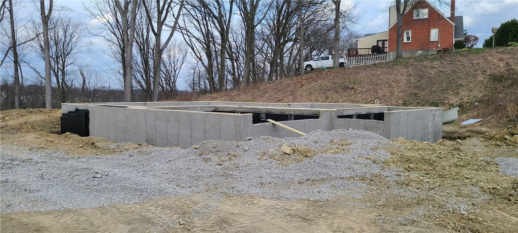 1600 Memory Lane Court, Franklin Park, PA 15237