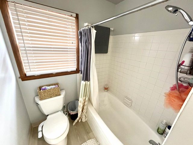 6013 Raymond Road, Madison, WI 53711