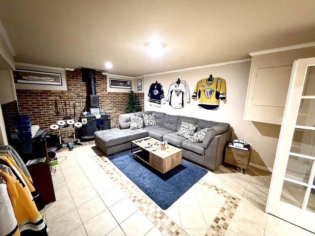 6013 Raymond Road, Madison, WI 53711