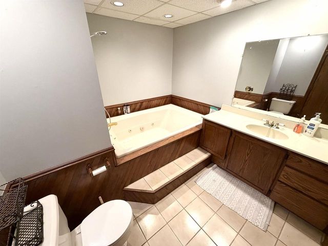 6013 Raymond Road, Madison, WI 53711