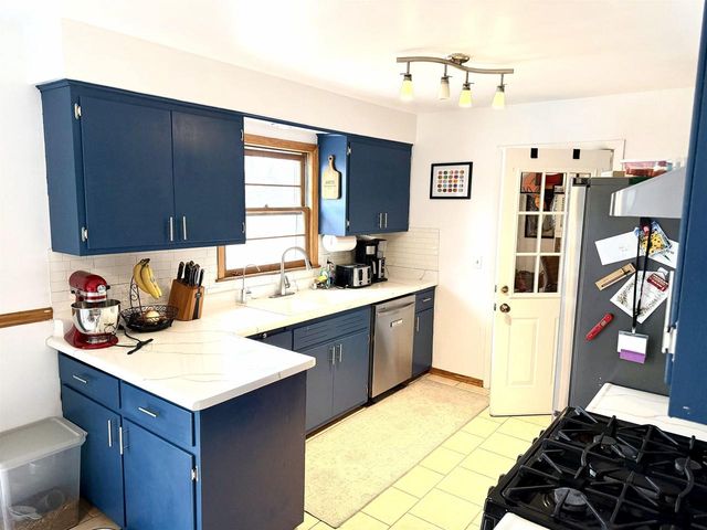 6013 Raymond Road, Madison, WI 53711