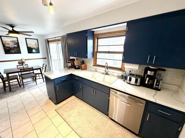 6013 Raymond Road, Madison, WI 53711