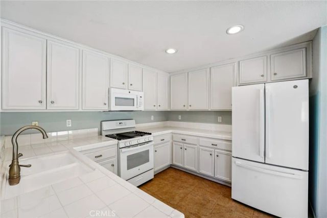 23429 Cheyenne Canyon Drive, Menifee, CA 92587