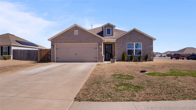 14303 N 73 Avenue E, Collinsville, OK 74021