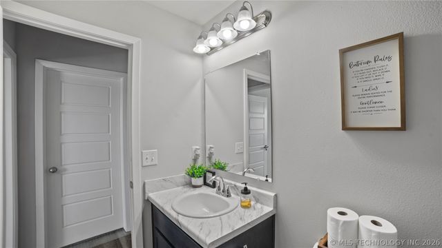 14303 N 73 Avenue E, Collinsville, OK 74021