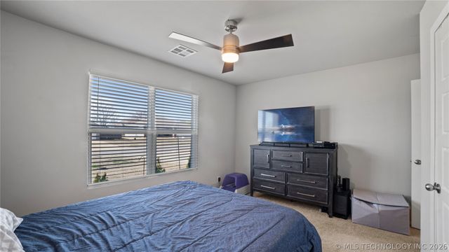 14303 N 73 Avenue E, Collinsville, OK 74021