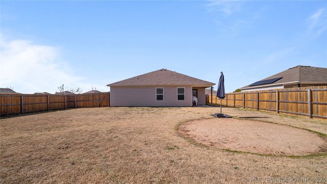 14303 N 73 Avenue E, Collinsville, OK 74021