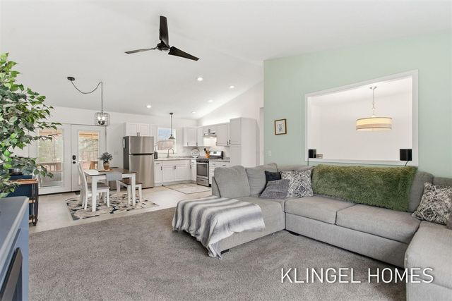 2325 Pillon Road, Twin Lake, MI 49457