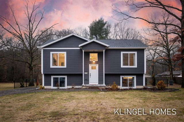 2325 Pillon Road, Twin Lake, MI 49457