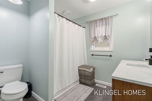 2325 Pillon Road, Twin Lake, MI 49457